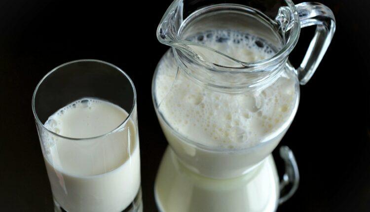 Стаття Більш ніж 15 тис. літрів молока для населення та ЗСУ передали “Сімейні молочні ферми” Ранкове місто. Крим