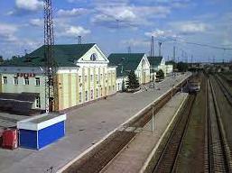 Стаття Вокзал стал приютом для людей: железнодорожники Лиманщины заботятся о беженцах Ранкове місто. Крим