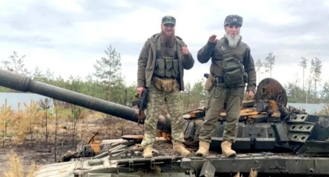 Стаття «Схід українського сонця»: добровольці з батальйону Шейха Мансура готуються до війни у Чечні Ранкове місто. Крим
