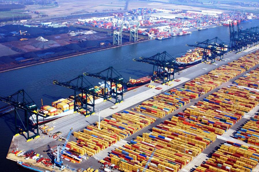 Стаття Повний стоп: найбільший порт Європи зупинив контейнерні перевезення в рф Ранкове місто. Крим