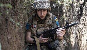 Стаття Понад 40 тисяч жінок проходять службу в ЗСУ, 5000 із них - на передовій Ранкове місто. Крим