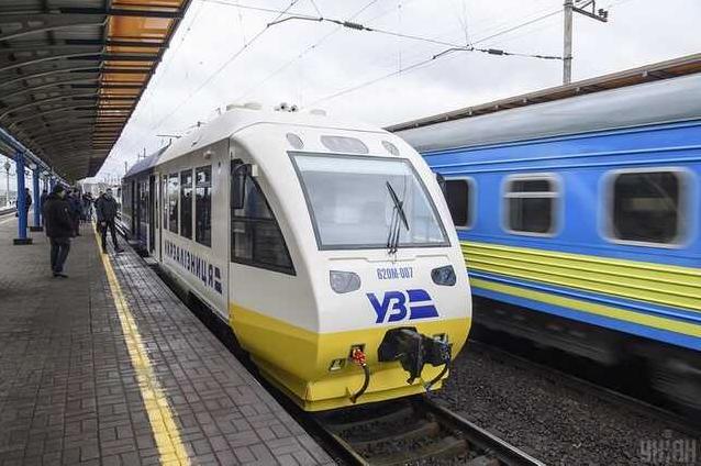 Стаття «Укрзалізниця» повідомила важливу новину для пасажирів, які через тривогу не встигають на поїзд Ранкове місто. Крим