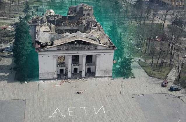 Стаття Російське бомбардування Маріупольського драмтеатру з мирними жителями: говорять ті, хто вижив Утренний город. Крим