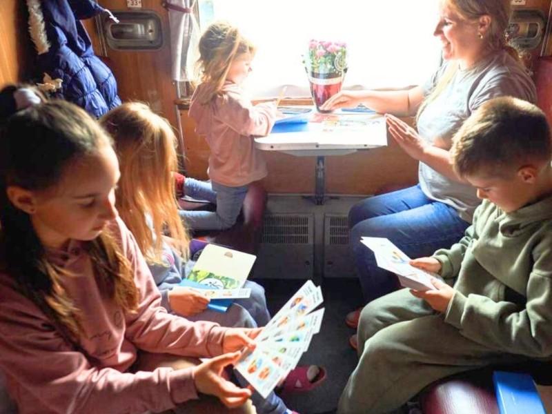 Стаття У поїздах “Укрзалізниці” дбатимуть, щоб подорожі дітей були цікавими Ранкове місто. Крим