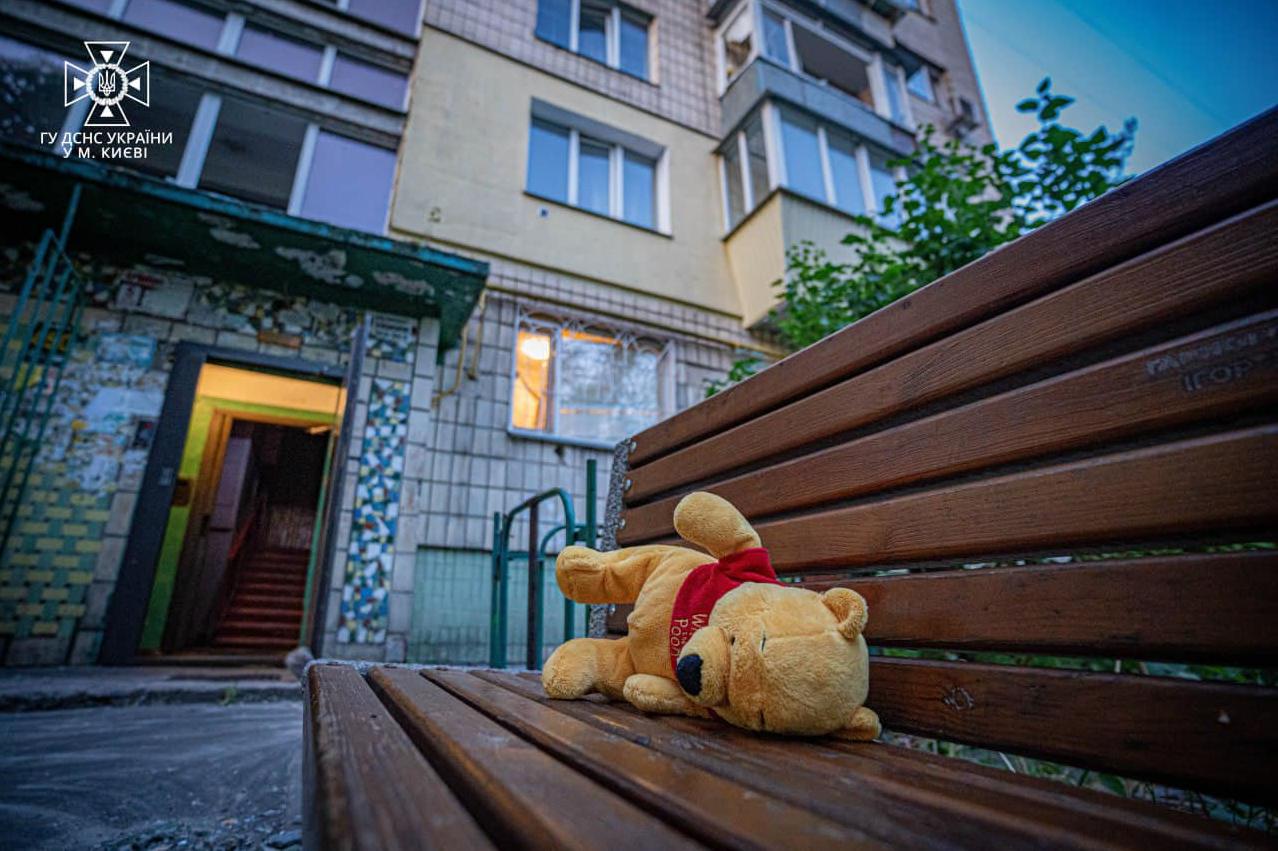 Стаття Після атаки РФ у Києві скасовують усі заходи, заплановані до Дня захисту дітей Ранкове місто. Крим