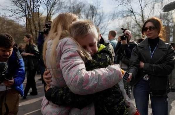 Стаття Як Росія викрадає українських дітей: з якими проблемами стикаються родини після їхнього повернення Ранкове місто. Крим