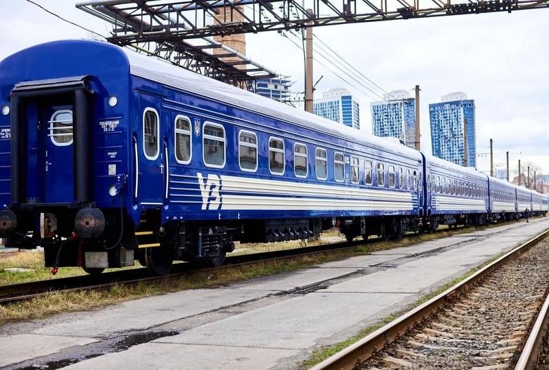 Стаття Додатковий поїзд Київ-Львів виконає ще кілька рейсів Ранкове місто. Крим