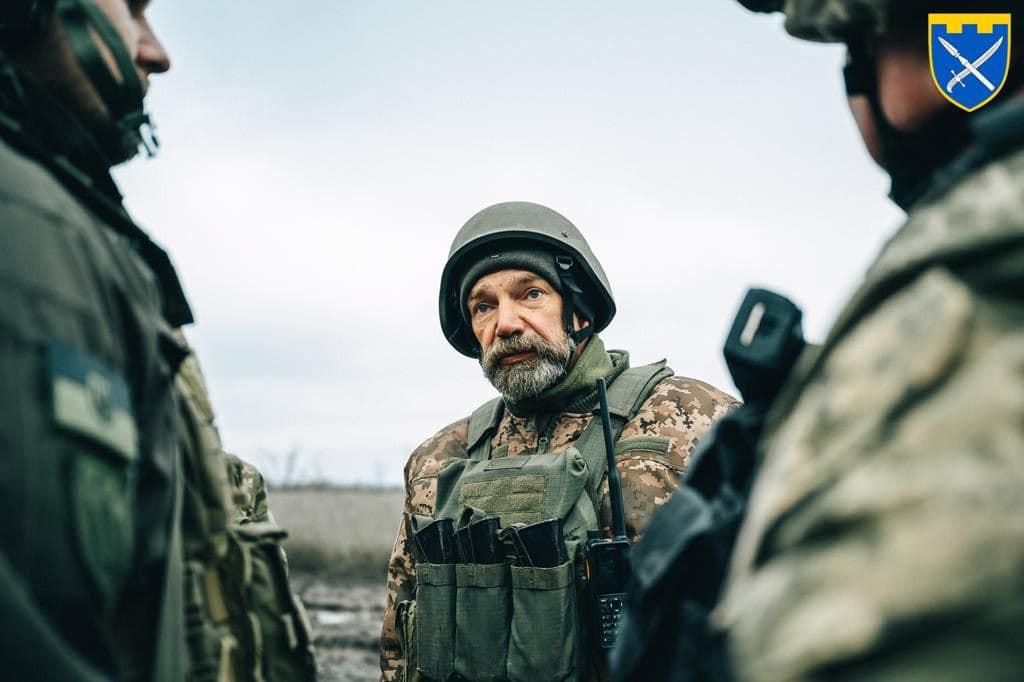 Стаття Командир роти на Донеччині про бойову молодь і зміну позиції з «нейтральної» на проукраїнську Ранкове місто. Крим