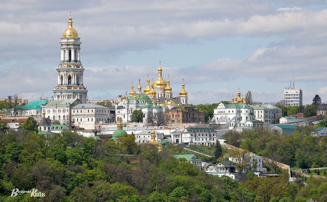 Стаття ЮНЕСКО оголосило про загрозу руйнування пам’яток російськими військами та обстрілами Ранкове місто. Крим