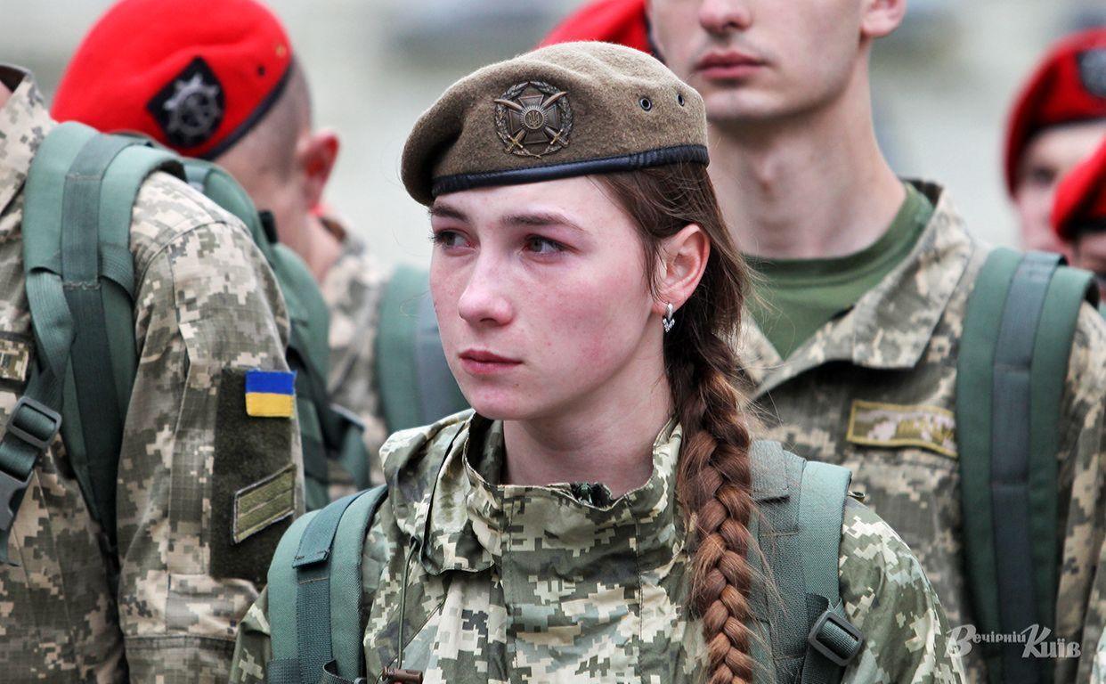 Стаття Кількість жінок в ЗСУ збільшилась на 40% за два роки Ранкове місто. Крим