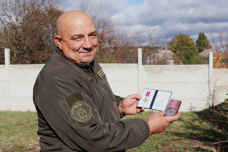 Стаття Підбив ворожий танк і отримав орден: 50-річний шахтар з Донеччини боронить рідний край в лавах ЗСУ Ранкове місто. Крим