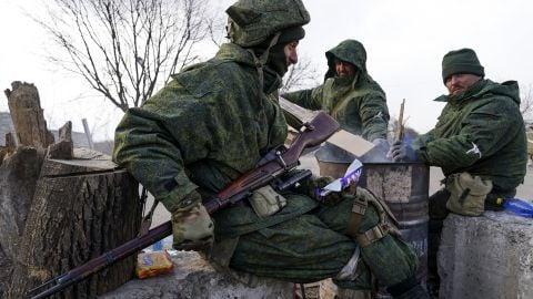 Стаття Чому жителі ОРДЛО почали масово підтримувати російських дезертирів Ранкове місто. Крим