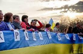 Стаття Зібралися з українськими прапорами під час окупації: як у Краматорську 10 років тому пройшов День вільних людей Ранкове місто. Крим